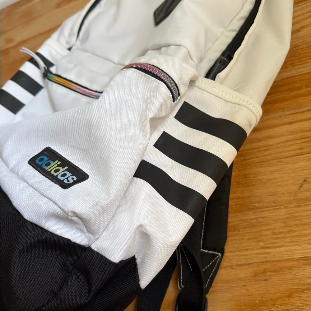 Adidas White and Black Men's Backpack - Picture 4 of 7